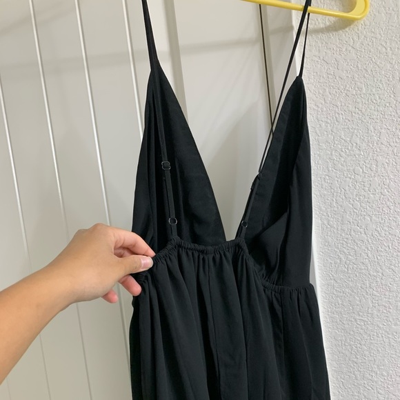 Black deep V maxi dress - Picture 2 of 4